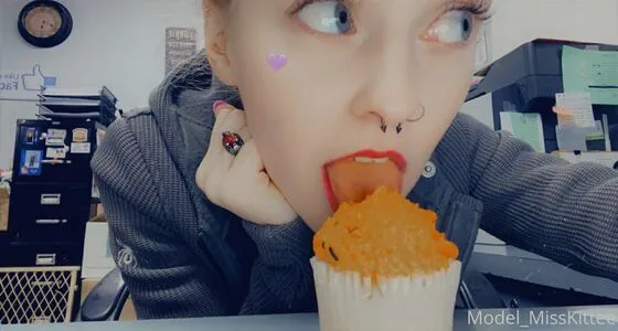 Model Misskittee92 OnlyFans Leaked Free Thumbnail Picture - #R5Ymx4efeU