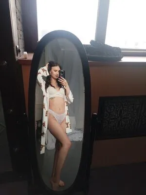 Model Olya OnlyFans Leaked Free Thumbnail Picture - #5n2Z21UAZV