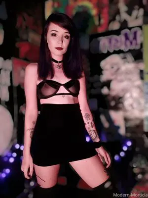 Modernmorticia OnlyFans Leaked Free Thumbnail Picture - #vnhybrbb9Q