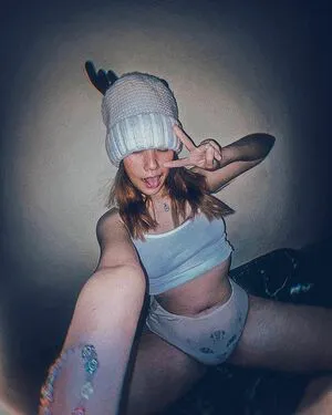 Moji3693 OnlyFans Leaked Free Thumbnail Picture - #OUSsmkHats