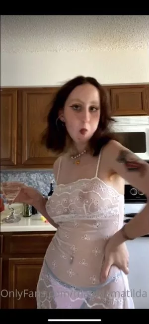 mole.tilda OnlyFans Leaked Free Thumbnail Picture - #TSCPH62ngp