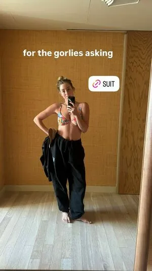 Molly Baz OnlyFans Leaked Free Thumbnail Picture - #C06ZlMDkuP