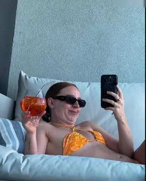 Molly Carlson OnlyFans Leaked Free Thumbnail Picture - #30B2NA8P5p
