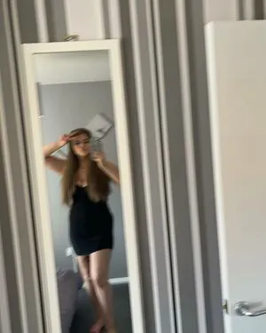 Molly Georgia Leach OnlyFans Leaked Free Thumbnail Picture - #3Xq00wDOIm
