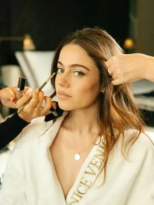 Molly Gordon OnlyFans Leaked Free Thumbnail Picture - #4jh9UaDlS4