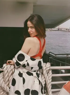Molly Gordon OnlyFans Leaked Free Thumbnail Picture - #9U0Fmfrn1w