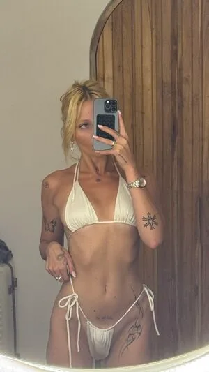 Molly Moore OnlyFans Leaked Free Thumbnail Picture - #e91BrEw4up
