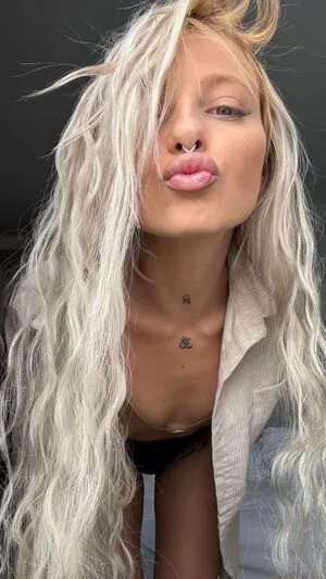 Molly Moore OnlyFans Leaked Free Thumbnail Picture - #tEVOMEiP6e