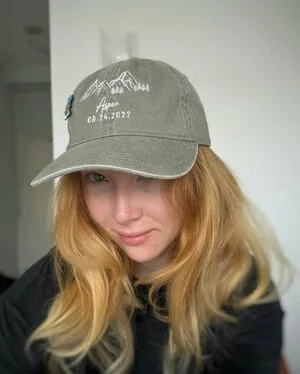 Molly Quinn OnlyFans Leaked Free Thumbnail Picture - #Y1P19G9dpk