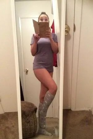 Molly Songbird OnlyFans Leaked Free Thumbnail Picture - #K7EIoBKAv2