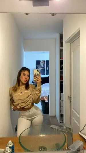 Molly42 OnlyFans Leaked Free Thumbnail Picture - #1uOWF4jcjo