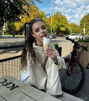 Mollylo OnlyFans Leaked Free Thumbnail Picture - #Txnh2gNAUB