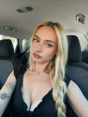 Mollyomaliamollyomaliaaa OnlyFans Leaked Free Thumbnail Picture - #352BVpqxQN