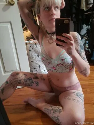 Molotovcocktease OnlyFans Leaked Free Thumbnail Picture - #MJYb6J1SKB