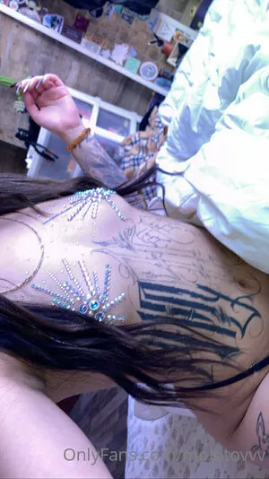 Molotovvv OnlyFans Leaked Free Thumbnail Picture - #mSCD01tacO