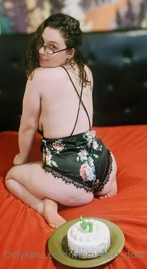 Mom Next Door OnlyFans Leaked Free Thumbnail Picture - #V05lKgF6NN