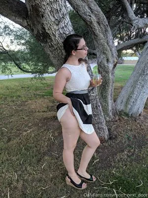Mom Next Door OnlyFans Leaked Free Thumbnail Picture - #q6BHrVJuon
