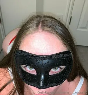 Mom Nextdoor90 OnlyFans Leaked Free Thumbnail Picture - #StnIef1okQ