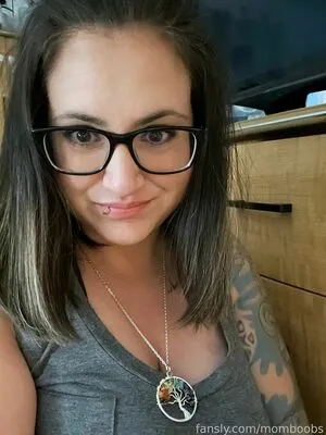 Momboobs OnlyFans Leaked Free Thumbnail Picture - #6xjIC365lY