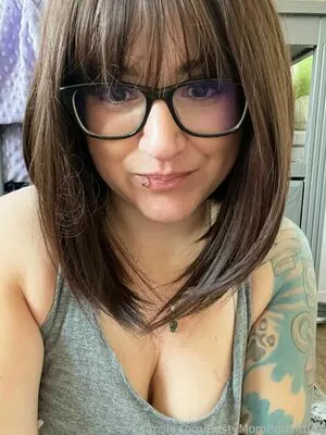 Momboobs OnlyFans Leaked Free Thumbnail Picture - #WIuLIqeSOZ