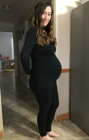 Momdd1998 OnlyFans Leaked Free Thumbnail Picture - #ys89zv55Mp