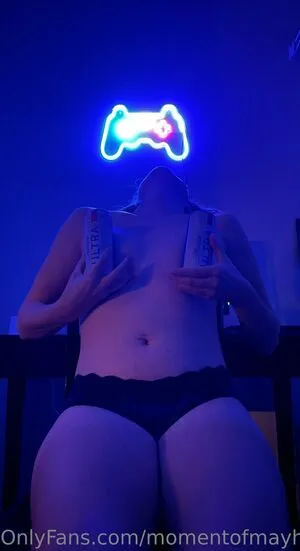 Momentofmayhem OnlyFans Leaked Free Thumbnail Picture - #5Fx7KrcWjt