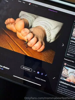 Mommabearfeetfetish OnlyFans Leaked Free Thumbnail Picture - #Y7ZtdfMvgy