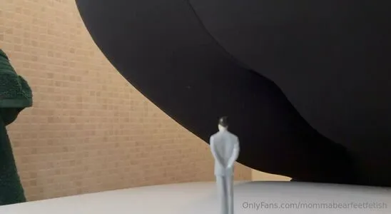 Mommabearfeetfetish OnlyFans Leaked Free Thumbnail Picture - #t9XLgkWC5S