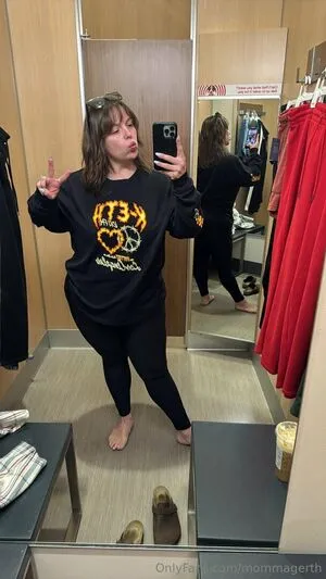 Mommagerth OnlyFans Leaked Free Thumbnail Picture - #CPfciovmye