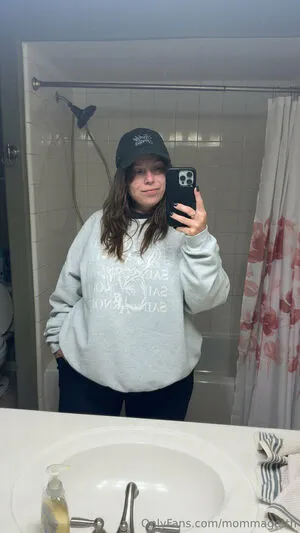 Mommagerth OnlyFans Leaked Free Thumbnail Picture - #b7NSpIUFT1