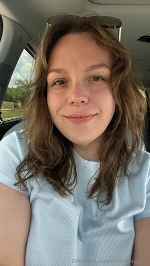 Mommagerth OnlyFans Leaked Free Thumbnail Picture - #uy0AXGGCOF