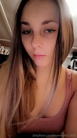 Mommikk11405 OnlyFans Leaked Free Thumbnail Picture - #GgOQ2Oiez8