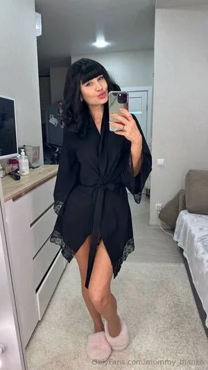 Mommy Bjanka OnlyFans Leaked Free Thumbnail Picture - #La7JwWadb4