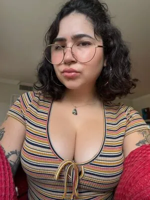 Mommy Flora OnlyFans Leaked Free Thumbnail Picture - #pgAVR2e4Fw