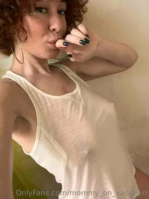 Mommy On Vacation OnlyFans Leaked Free Thumbnail Picture - #nXhb6udS01