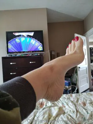 Mommyfeetx2 OnlyFans Leaked Free Thumbnail Picture - #lZg41lZd4l