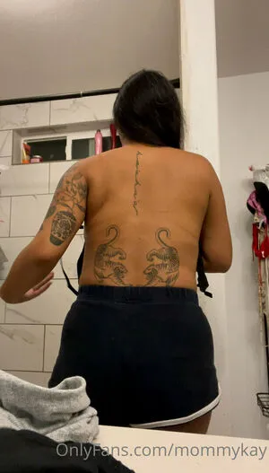 MommyKay OnlyFans Leaked Free Thumbnail Picture - #s5b7MOWa5J