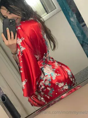 Mommymelz OnlyFans Leaked Free Thumbnail Picture - #GFNqmaSGit