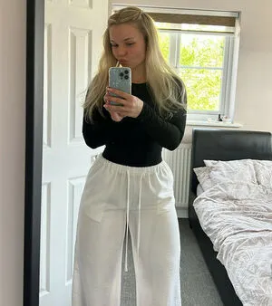 Mommymewtwo OnlyFans Leaked Free Thumbnail Picture - #SYOB8wNahJ