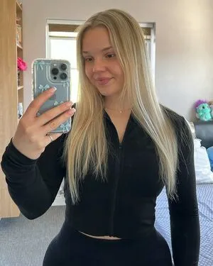 Mommymewtwo OnlyFans Leaked Free Thumbnail Picture - #lk9iBSMFwn