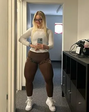 Mommymewtwo OnlyFans Leaked Free Thumbnail Picture - #zkpjs9Wh1j