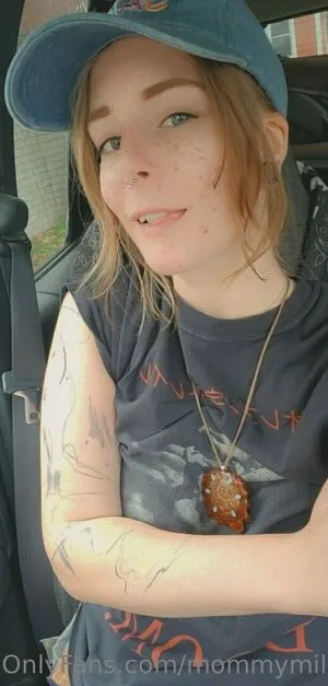 Mommymilktruckfree OnlyFans Leaked Free Thumbnail Picture - #Z7udKlKd9q