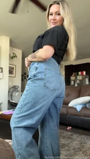 Mommypenelope OnlyFans Leaked Free Thumbnail Picture - #pL5phAZm5T