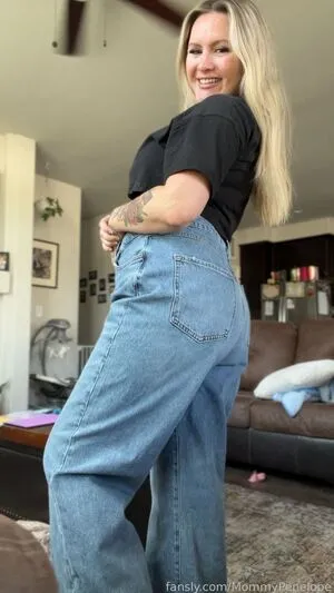 Mommypenelope OnlyFans Leaked Free Thumbnail Picture - #xSuDnm6umT