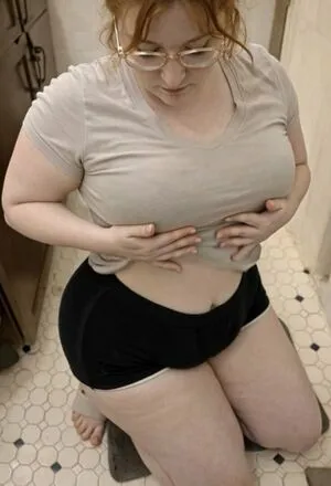 Mommyspecs OnlyFans Leaked Free Thumbnail Picture - #2PWtdfi1UM