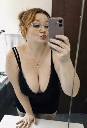 Mommyspecs OnlyFans Leaked Free Thumbnail Picture - #X3EcVaEPgC