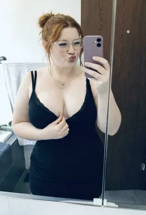 Mommyspecs OnlyFans Leaked Free Thumbnail Picture - #i9as8o4Loh