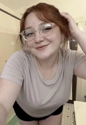 Mommyspecs OnlyFans Leaked Free Thumbnail Picture - #lo42jWK83c