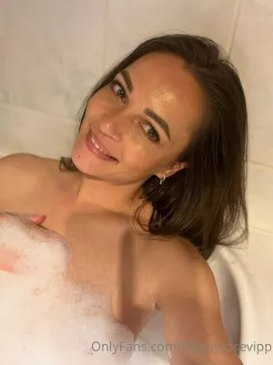 Mommytiffanyvip OnlyFans Leaked Free Thumbnail Picture - #FNaqQ5g3m4