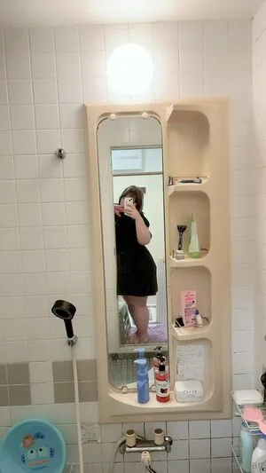Momom0 Momochan OnlyFans Leaked Free Thumbnail Picture - #KBu3z8UuBK